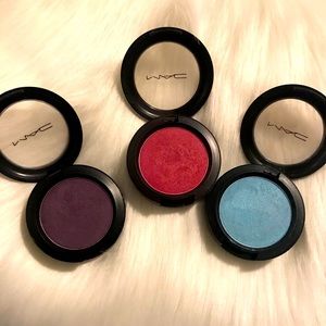 Like new MAC PROLONGWEAR EYESHADOW bundle.
